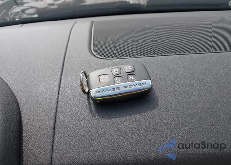 2017 Land Rover Range Rover 5.0L V8 Supercharged from USA, damaged, VIN SALGS2FE7HA353681